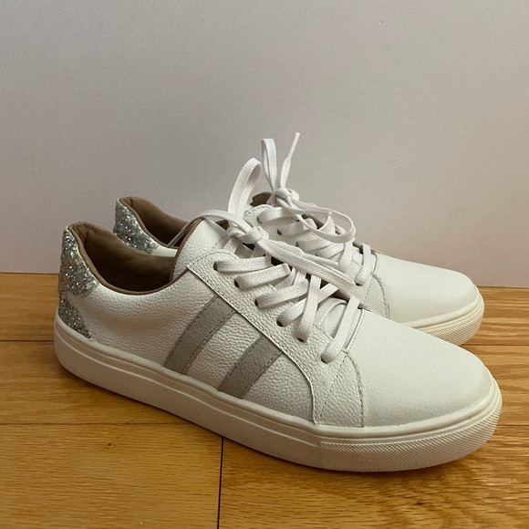 Kaanas Sneakers Size 6 - Picture 2 of 6